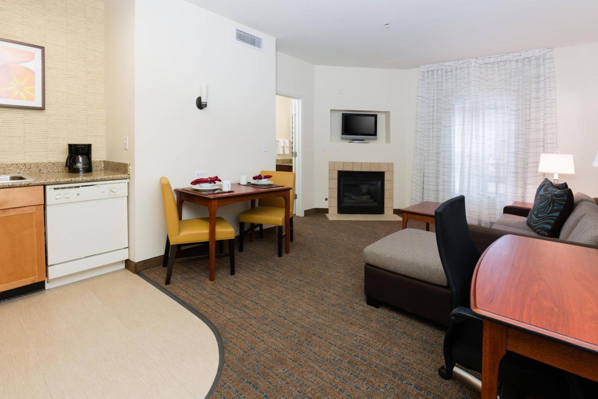 Residence Inn By Marriott Baton Rouge Near Lsu Exterior photo